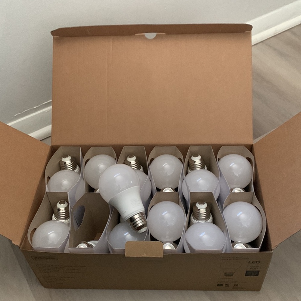LED bulbs - Picture 2 of 5